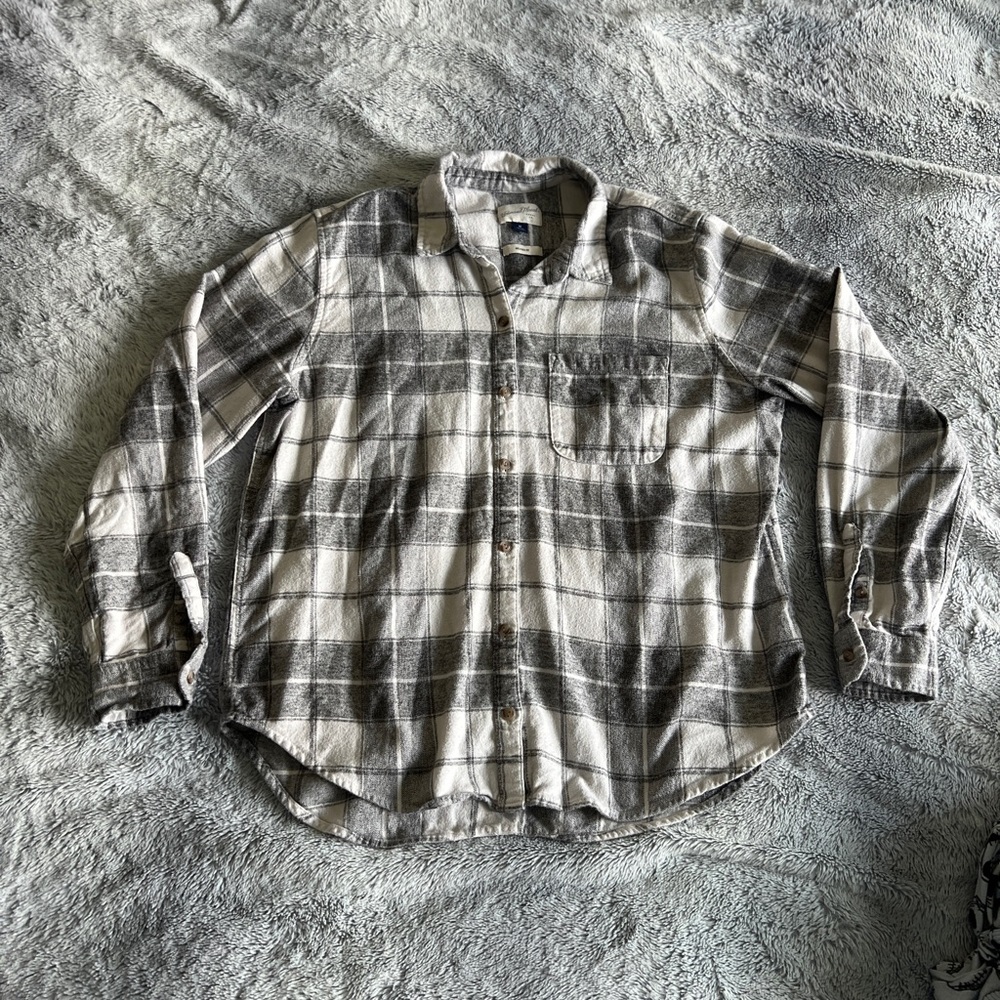 Gray Plaid Women’s Button-Up